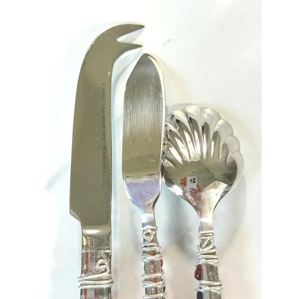 Heritage Mint Wire Wrapped Bead Cheese Knife Spreader Shell Spoon Set Amber